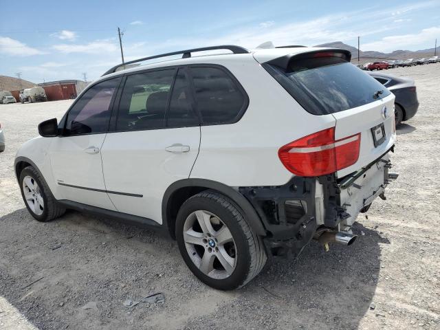 5UXFE43549L262818 - 2009 BMW X5 XDRIVE30I WHITE photo 2