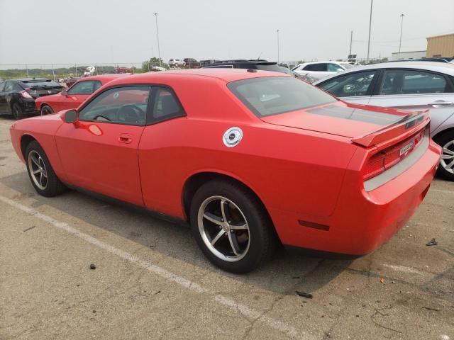 2B3CJ4DV8AH104161 - 2010 DODGE CHALLENGER SE RED photo 2