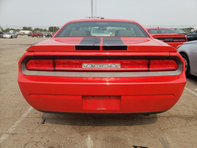 2B3CJ4DV8AH104161 - 2010 DODGE CHALLENGER SE RED photo 6