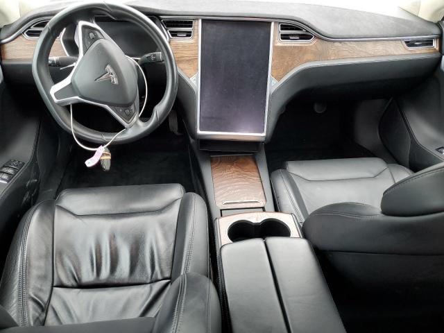 5YJSA1E11HF203246 - 2017 TESLA MODEL S Մոխրագույն լուսանկար 8