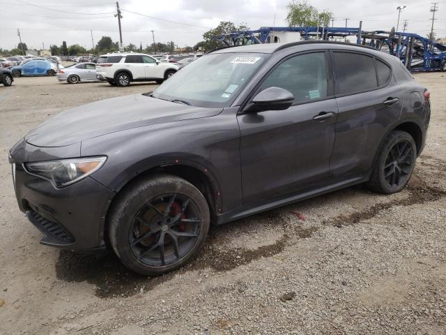 ZASFAKPN4J7B82189 - 2018 ALFA ROMEO STELVIO SPORT Grau Foto 1