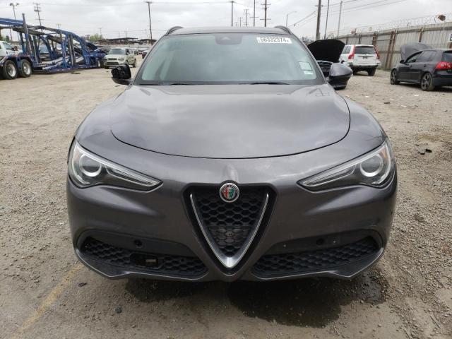 ZASFAKPN4J7B82189 - 2018 ALFA ROMEO STELVIO SPORT Grau Foto 5