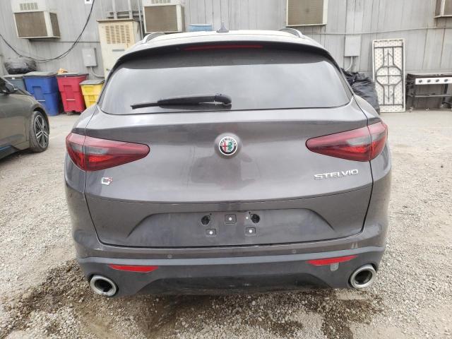 ZASFAKPN4J7B82189 - 2018 ALFA ROMEO STELVIO SPORT Grau Foto 6