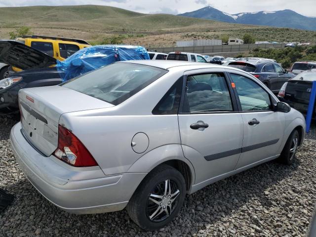 1FAFP33P92W142000 - 2002 FORD FOCUS LX SILVER photo 3