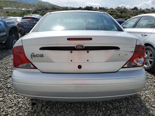 1FAFP33P92W142000 - 2002 FORD FOCUS LX SILVER photo 6