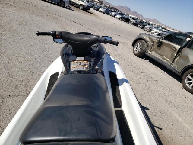 YAMA1242K405 - 2005 YAMAHA WAVERUNNER BLACK photo 9