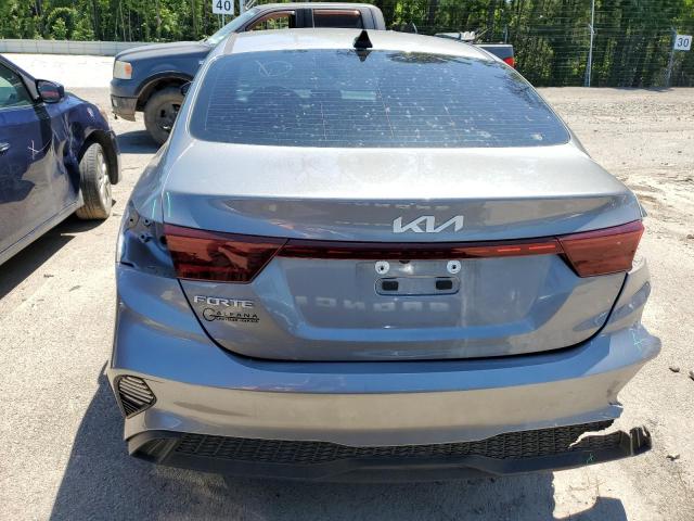 3KPF24AD9NE476453 - 2022 KIA FORTE FE GRAY photo 6