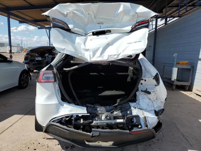 7SAYGDEEXPF607533 - 2023 TESLA MODEL Y WHITE photo 6