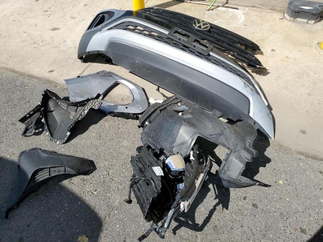 1V2HE2CA2SC204139 - 2025 VOLKSWAGEN ATLAS CROS SE SILVER photo 13