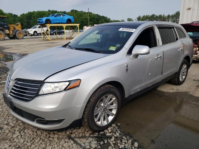 2LMHJ5NK0KBL00758 - 2019 LINCOLN MKT SILVER photo 1