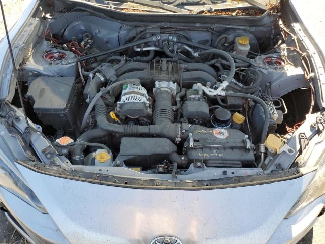 JF1ZNAA14F8703008 - 2015 TOYOTA SCION FR-S 银色 照片 11