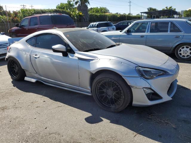 JF1ZNAA14F8703008 - 2015 TOYOTA SCION FR-S 银色 照片 4