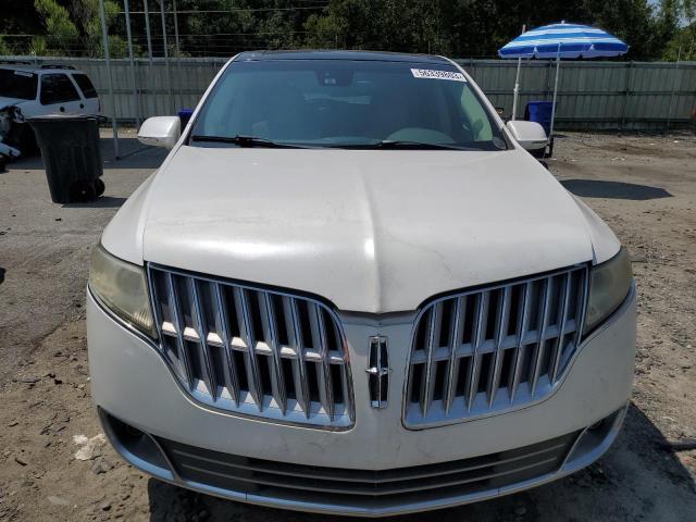 2LMHJ5FR2BBJ51359 - 2011 LINCOLN MKT WHITE photo 5