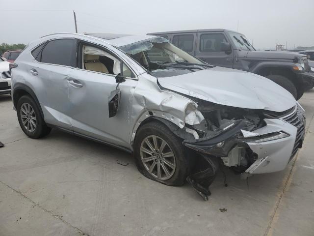 JTJYARBZ2J2112267 - 2018 LEXUS NX 300 BASE ვერცხლისფერი ფოტო 4