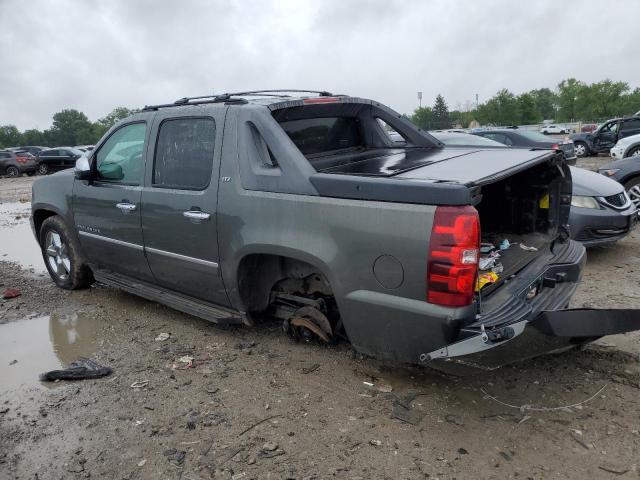 3GNTKGE38BG291551 - 2011 CHEVROLET AVALANCHE LTZ GRAY photo 2