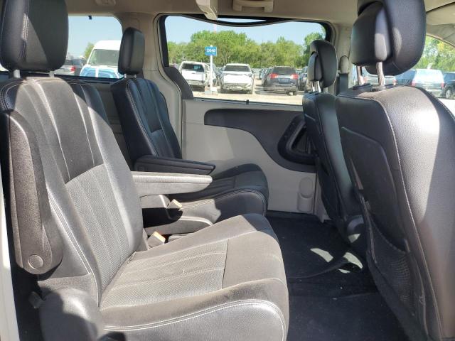 2C4RC1CG2FR572957 - 2015 CHRYSLER TOWN & COU TOURING L SILVER photo 11