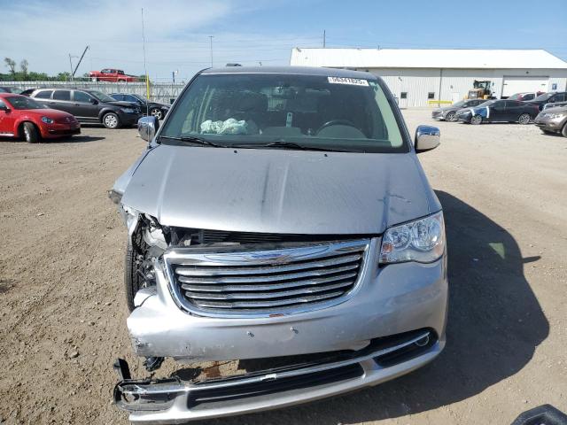 2C4RC1CG2FR572957 - 2015 CHRYSLER TOWN & COU TOURING L SILVER photo 5