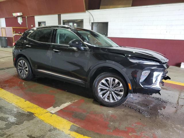 LRBFZME44RD066977 - 2024 BUICK ENVISION PREFERRED შავი ფოტო 4