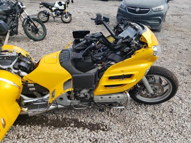 1HFSC47062A109448 - 2002 HONDA GL1800 YELLOW photo 5