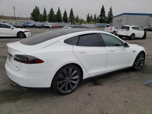 5YJSA1S22FF095763 - 2015 TESLA MODEL S 70D WHITE photo 3