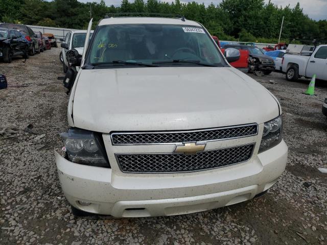 1GNSKKE36BR230732 - 2011 CHEVROLET SUBURBAN K1500 LTZ WHITE photo 5