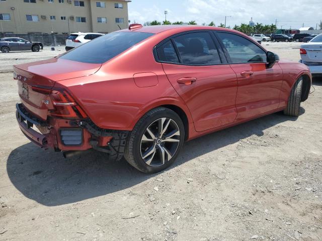 7JR102FM5KG006088 - 2019 VOLVO S60 T5 R-DESIGN RED photo 3