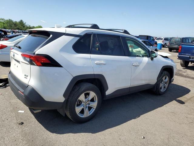 JTMP1RFV4LD530150 - 2020 TOYOTA RAV4 XLE WHITE photo 3