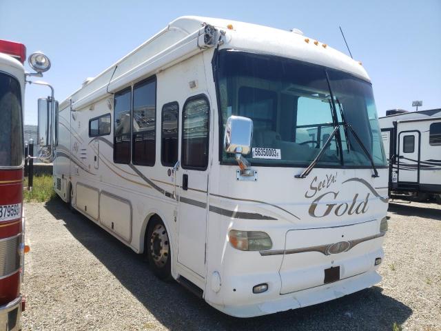 4UZACHCY95CV62203 - 2005 FREIGHTLINER CHASSIS X LINE MOTOR HOME BEIGE photo 1