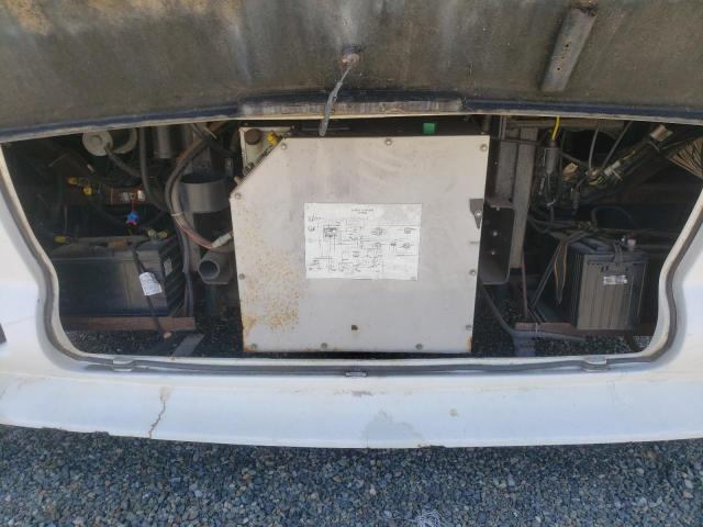 4UZACHCY95CV62203 - 2005 FREIGHTLINER CHASSIS X LINE MOTOR HOME BEIGE photo 7