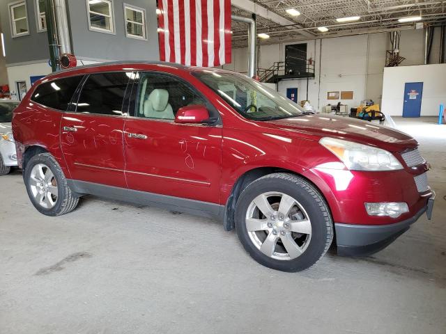 1GNKVLED7BJ111186 - 2011 CHEVROLET TRAVERSE LTZ MAROON photo 4