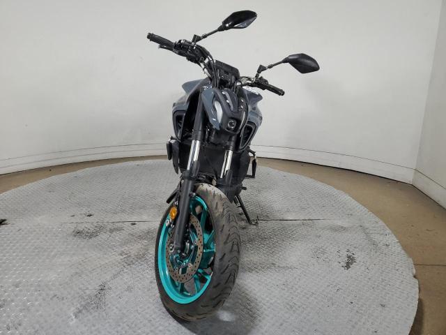 JYARM32E0NA004634 - 2022 YAMAHA MT07 GRAY photo 2