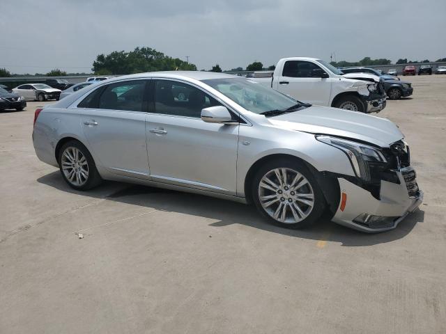 2G61M5S33K9115961 - 2019 CADILLAC XTS LUXURY SILVER photo 4