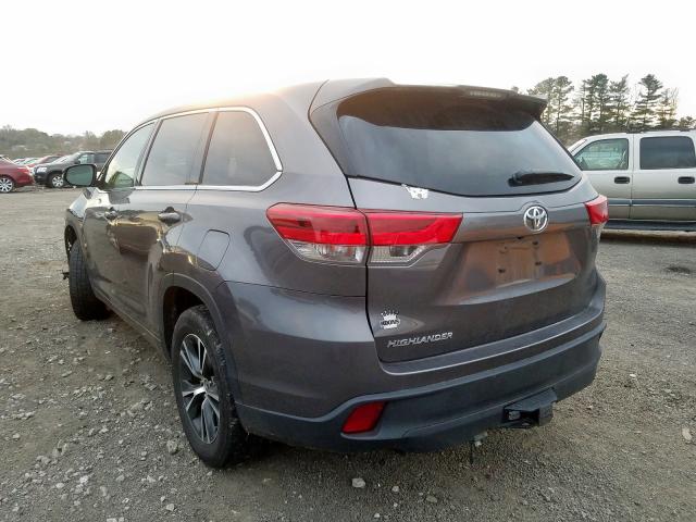 5TDZARFHXJS033141 - 2018 TOYOTA HIGHLANDER LE  photo 3