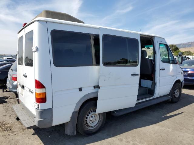 WD5PD644X45642156 - 2004 DODGE SPRINTER WHITE photo 3