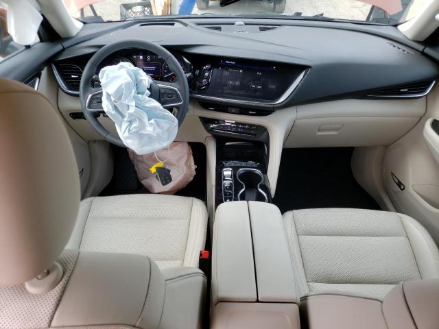 LRBFZPR42ND110996 - 2022 BUICK ENVISION ESSENCE BROWN photo 8