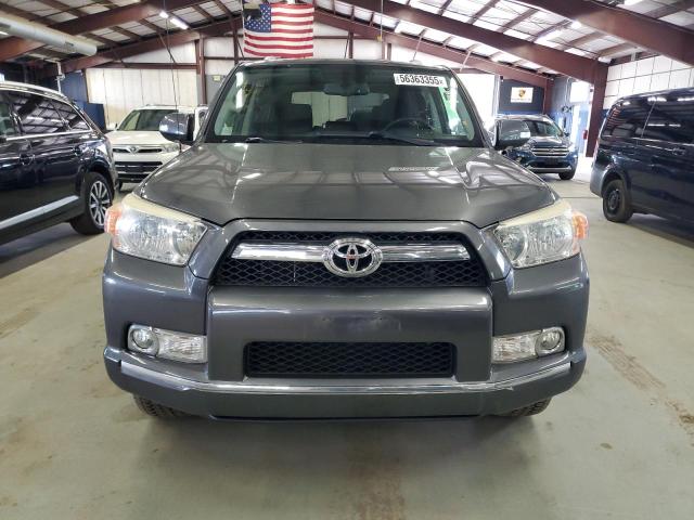 JTEBU5JR8D5145797 - 2013 TOYOTA 4RUNNER SR5 GRAY photo 5