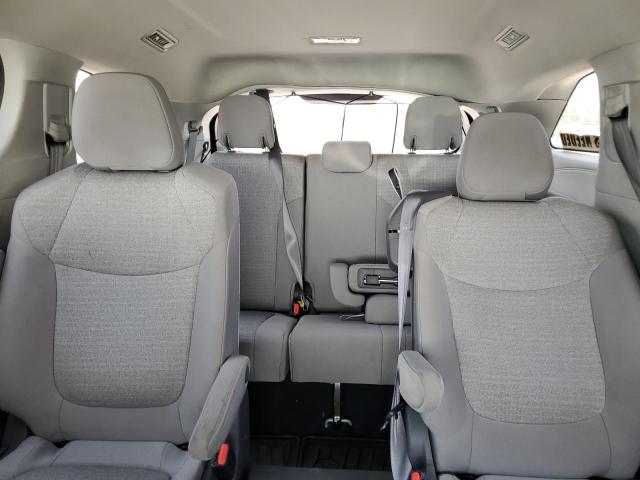 5TDKSKFC0MS036824 - 2021 TOYOTA SIENNA LE SILVER photo 10