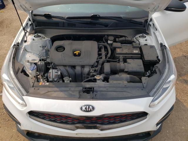 3KPF34AD4ME282277 - 2021 KIA FORTE GT LINE WHITE photo 11