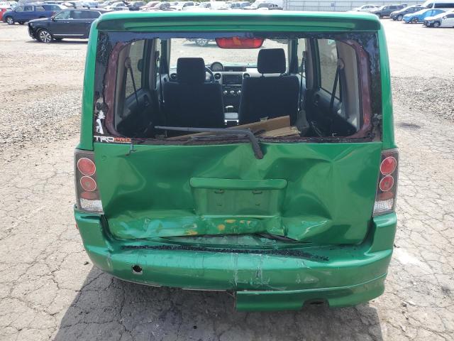 JTLKT324X64067356 - 2006 TOYOTA SCION XB GREEN photo 6