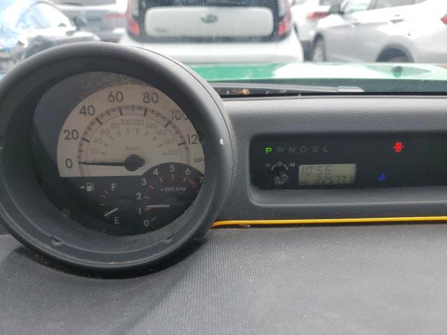 JTLKT324X64067356 - 2006 TOYOTA SCION XB GREEN photo 9