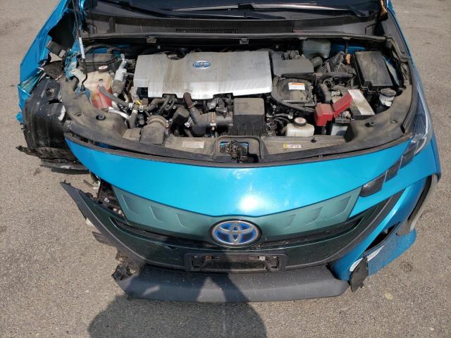 JTDKARFP0J3094993 - 2018 TOYOTA PRIUS PRIM BLUE photo 11