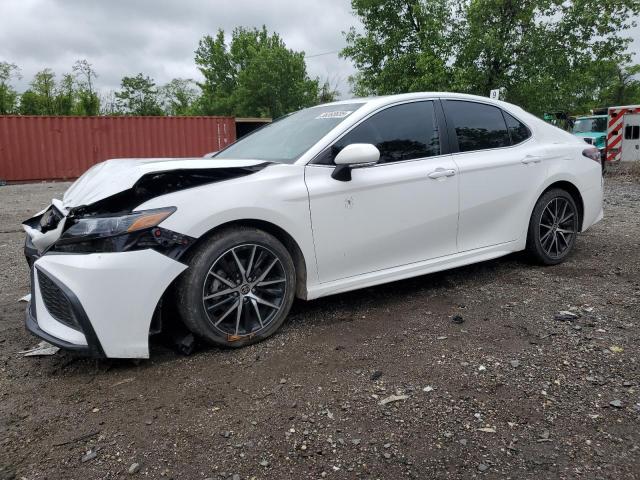 4T1G11AK1RU234103 - 2024 TOYOTA CAMRY SE NIGHT SHADE WHITE photo 1