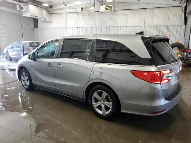 5FNRL6H72JB077894 - 2018 HONDA ODYSSEY EXL Plata foto 2