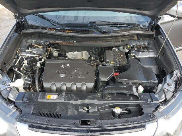 JA4AD3A30JJ000461 - 2018 MITSUBISHI OUTLANDER SE Արծաթագույն լուսանկար 12