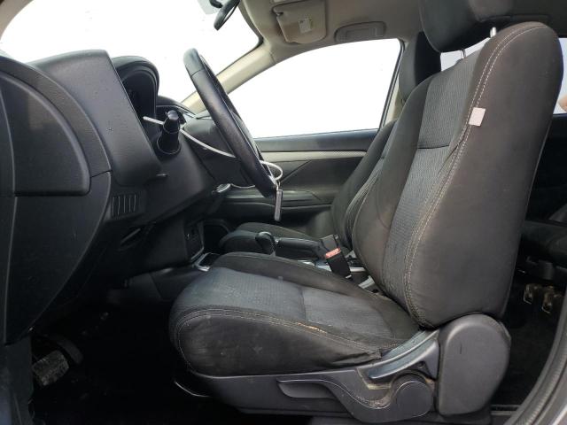 JA4AD3A30JJ000461 - 2018 MITSUBISHI OUTLANDER SE Արծաթագույն լուսանկար 7