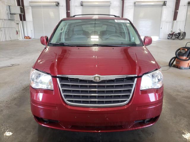 2A4RR5DX5AR387776 - 2010 CHRYSLER TOWN & COU TOURING RED photo 5