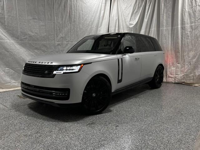 SALK1BE77PA033825 - 2023 LAND ROVER RANGE ROVE AUTOBIOGRAPHY SILVER photo 2
