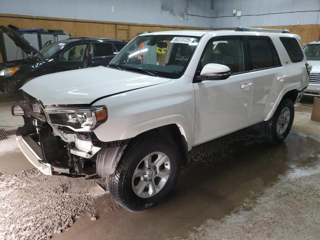 2024 TOYOTA 4RUNNER SR5/SR5 PREMIUM, null