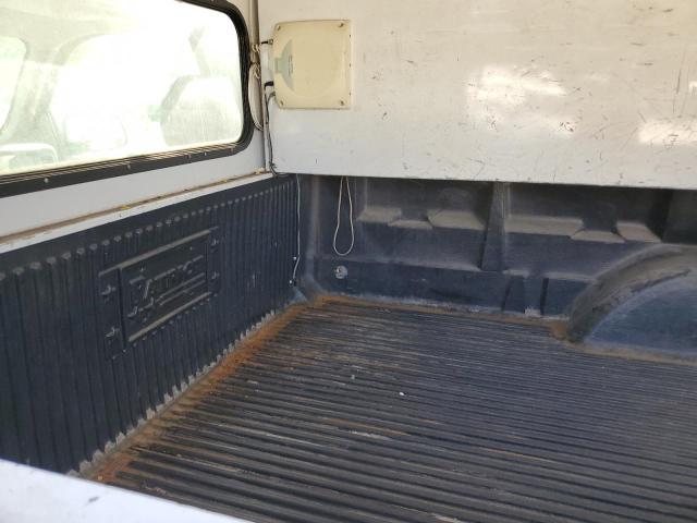 1GCEC14X07Z146141 - 2007 CHEVROLET SILVERADO C1500 CLASSIC WHITE photo 10