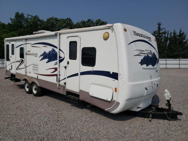 4YDT3152X5F706401 - 2005 KEYSTONE CAMPER WHITE photo 1